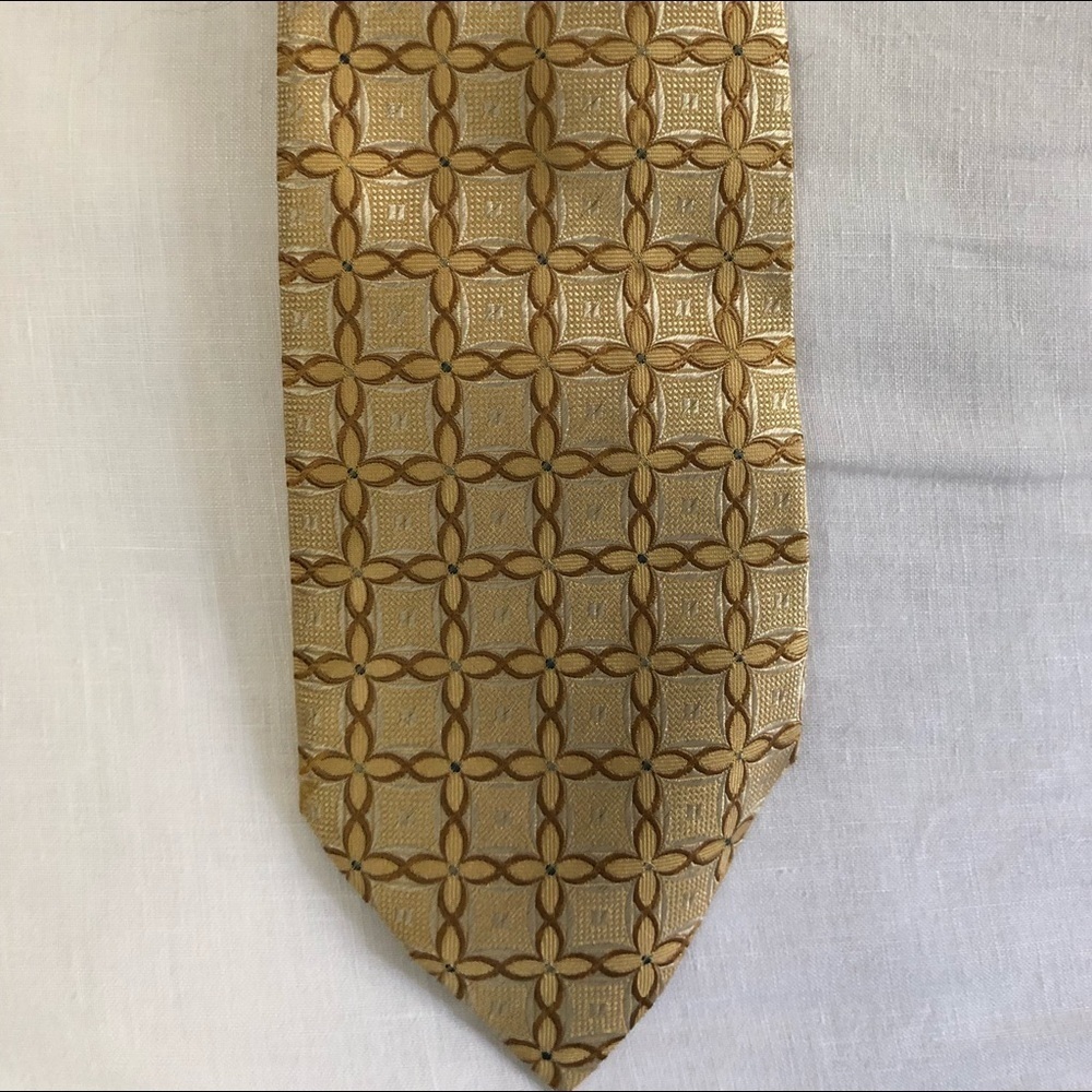 Villa Bolgheri tie